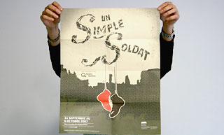 Transistor design : conception design graphique, Théâtre de la Bordée , Saison 2007-2008 - Programme de soirée-affiche pour la pièce <em>Un Simple Soldat</em>