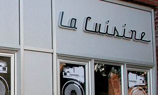 Transistor design : wall design, Transistor Design , Restaurant display of La Cuisine for the 2007 Antenne-A festival